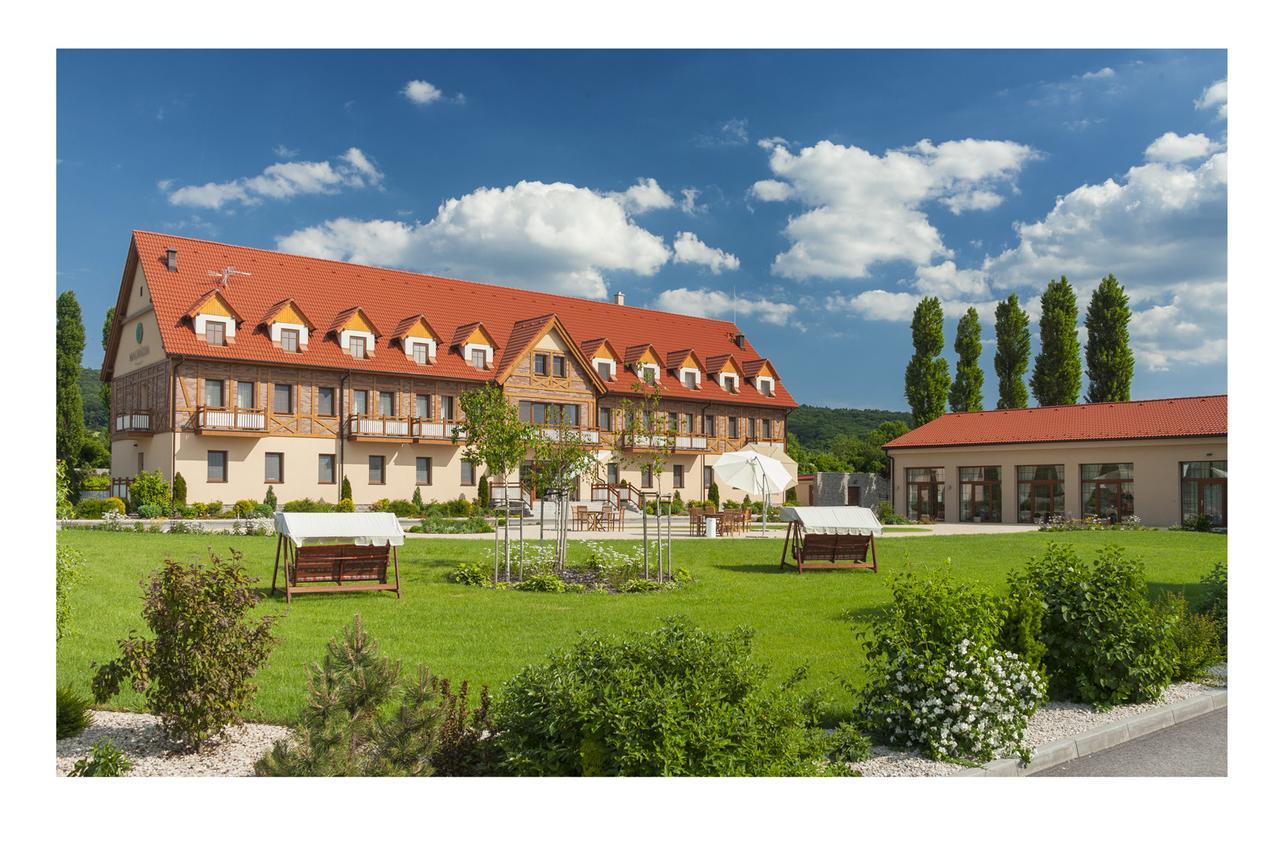 Malvazia Hotel Prievaly Eksteriør billede